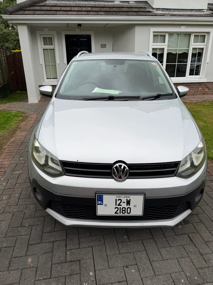 Volkswagen polo 2012 automatic 1.2L - Image 1