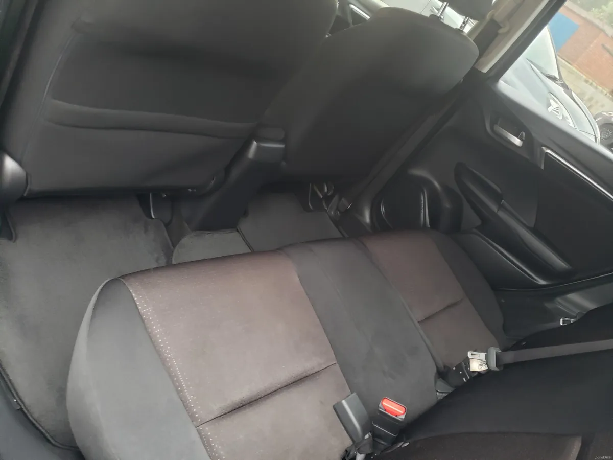 Honda Fit 2015 - Image 4
