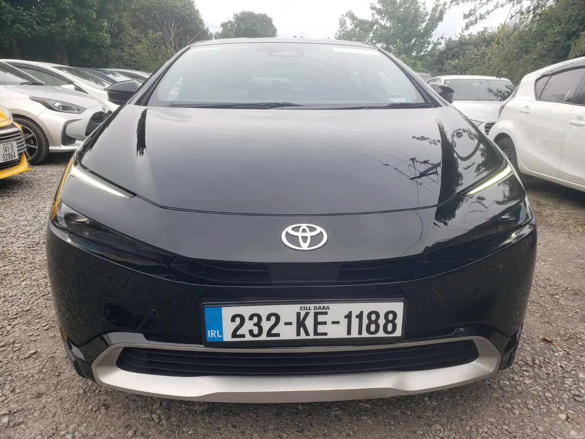 Toyota Prius 2023 - Image 2
