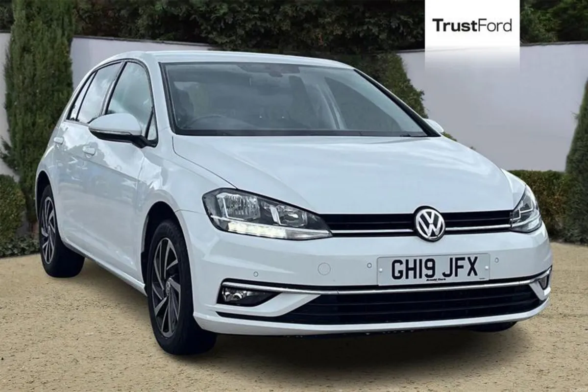 Volkswagen Golf Match - Image 1