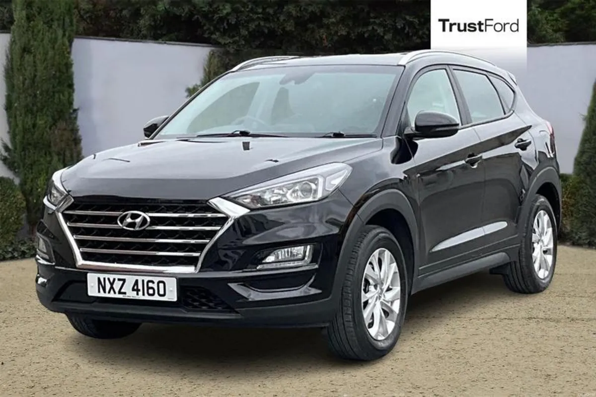 Hyundai Tucson 1.6 GDi SE Nav 5dr 2WD**REAR CAMERA - Image 5