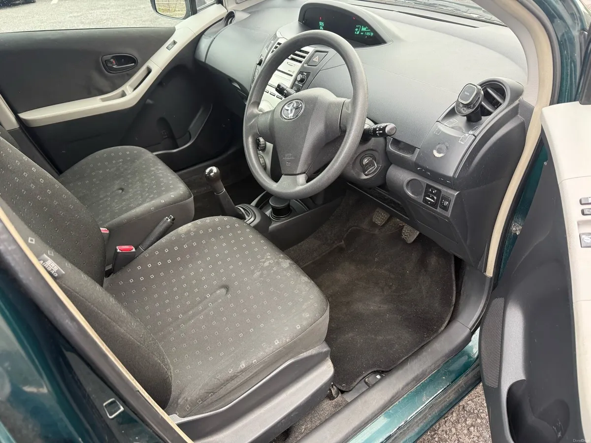 Toyota Yaris 2007 - Image 4