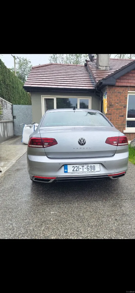 Volkswagen Passat 2022 - Image 4
