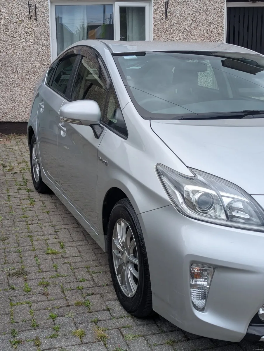 Toyota Prius 2015 - Low mileage (<62k), Fresh NCT - Image 2