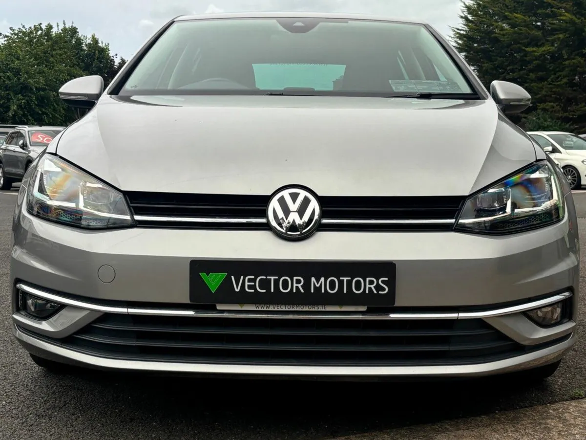 Volkswagen Golf 1.2 COMFORTLINE PETROL AUTO - Image 4