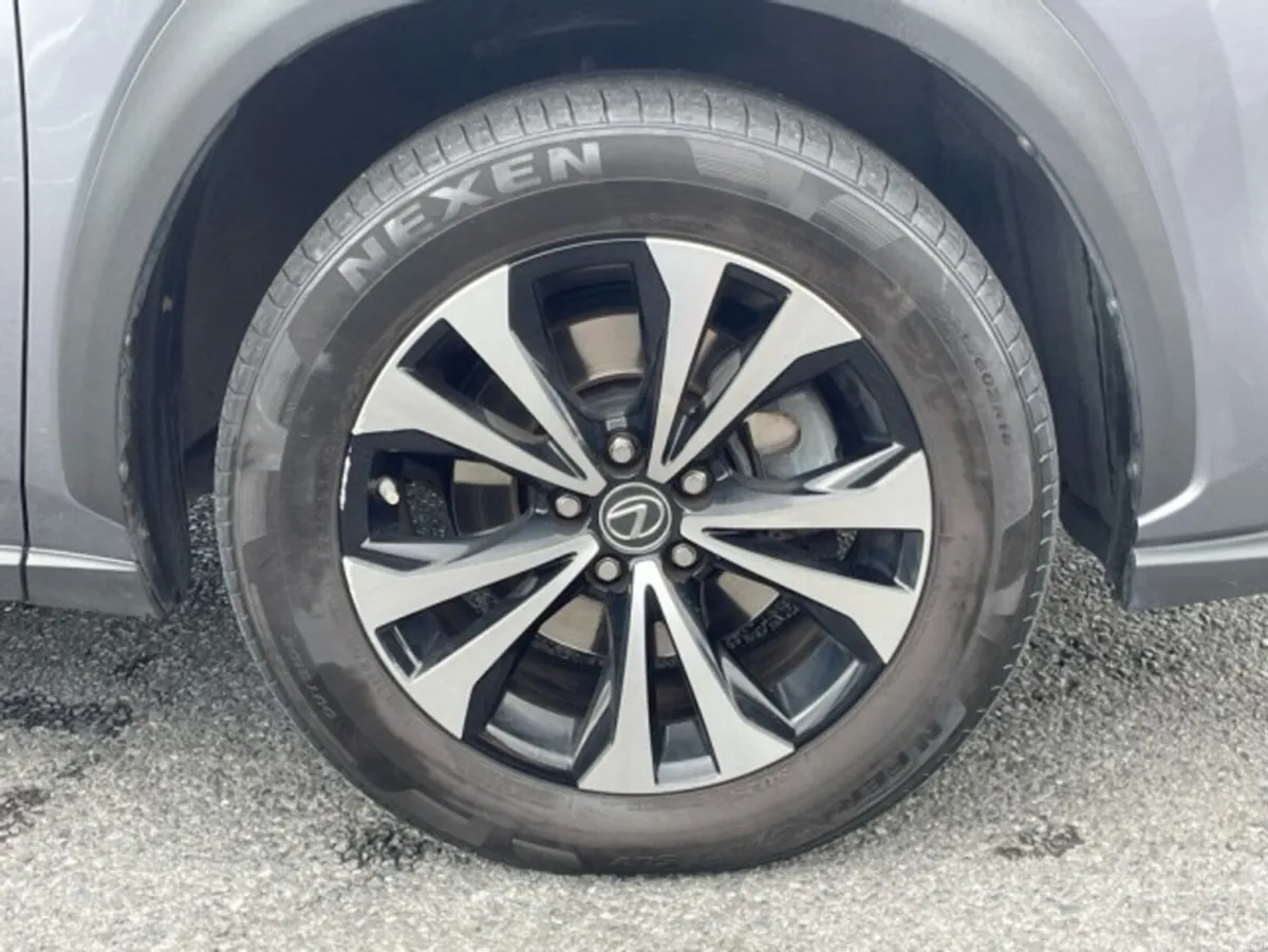 Lexus NX Dynamic Fwd 4dr Auto // Heated Mirrors // - Image 5