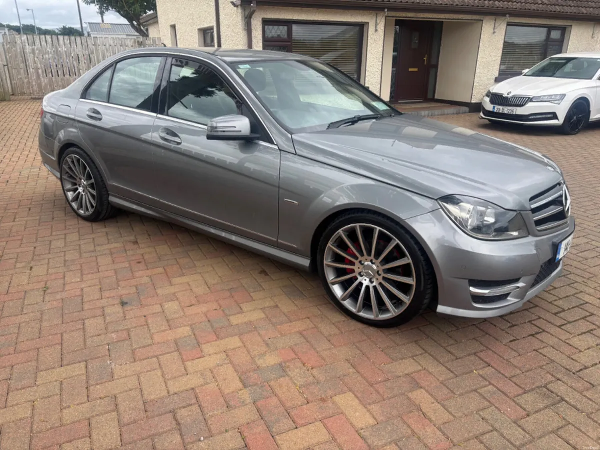 Mercedes-Benz C-Class 200 CDI AVANTGARDE EDITION 4 - Image 6
