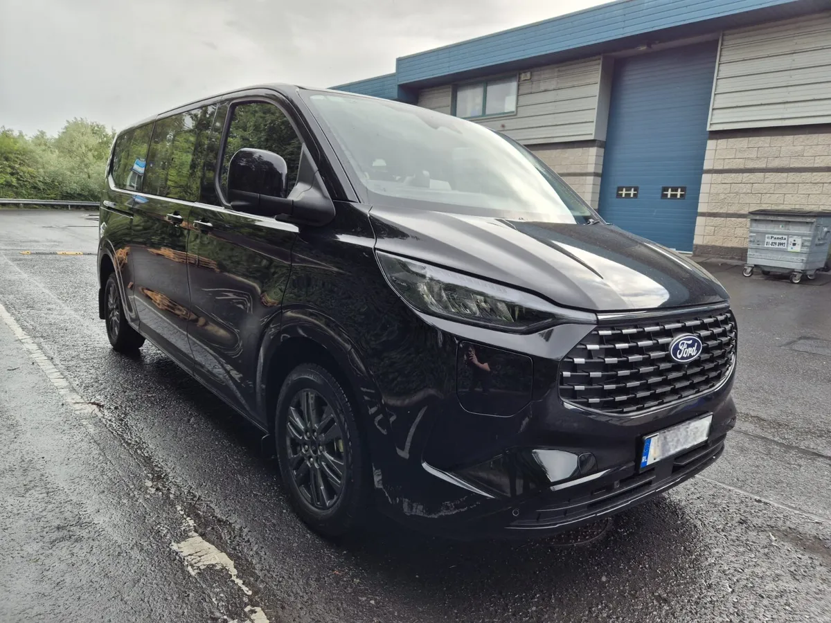FORD TOURNEO CUSTOM/2026/AUTO/WAV/8-9 SEATER - Image 4