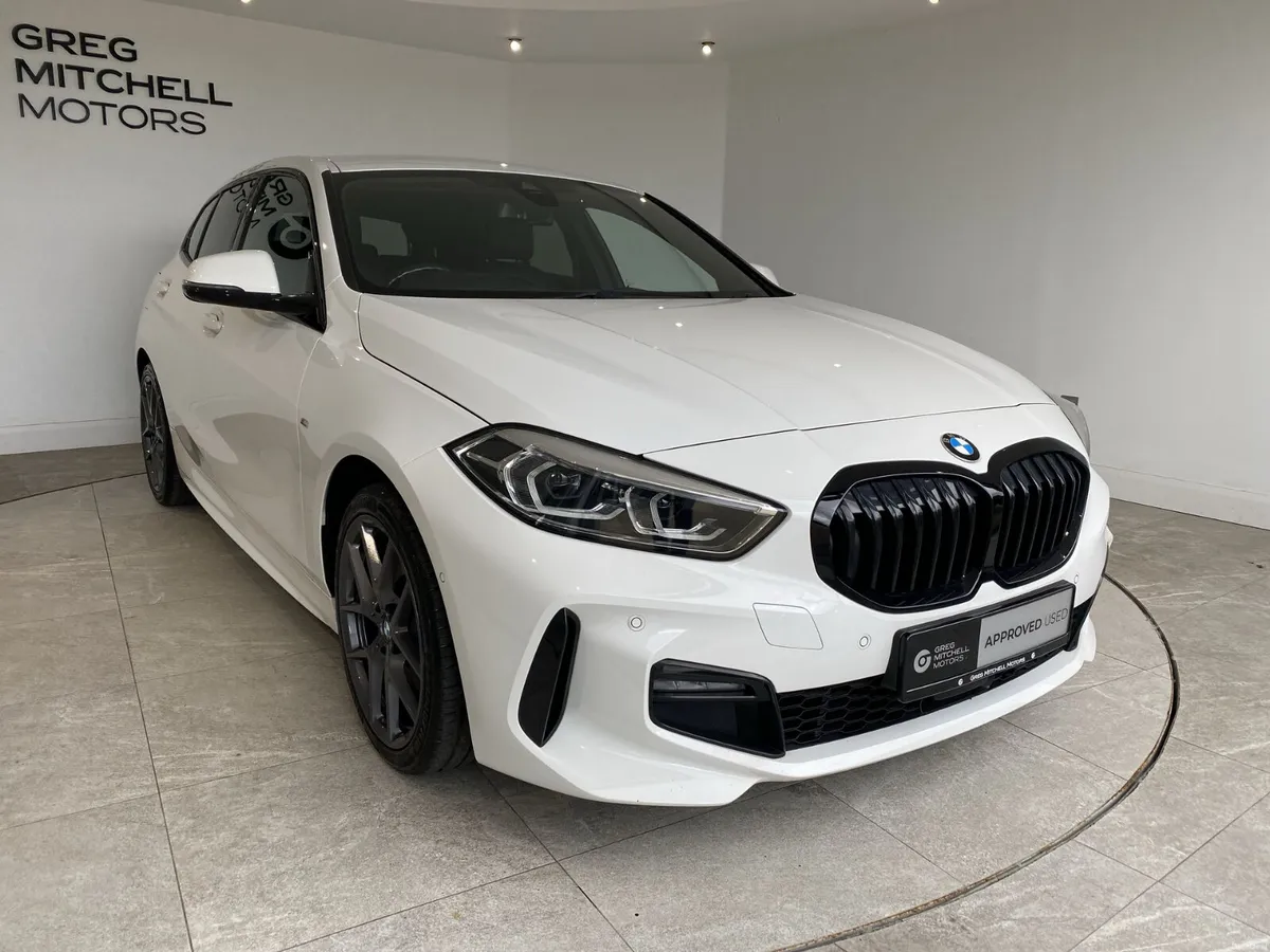 BMW 1-Series 2023 - Image 3
