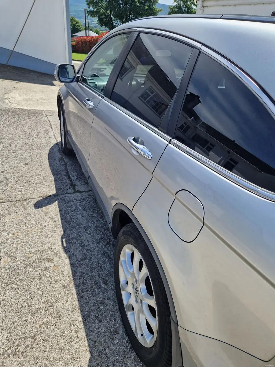 Car - Image 4