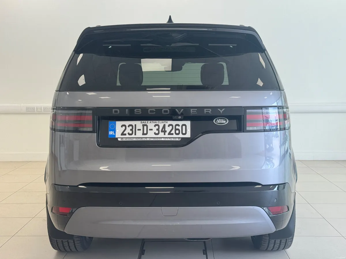 Land Rover Discovery 2023 - Image 3