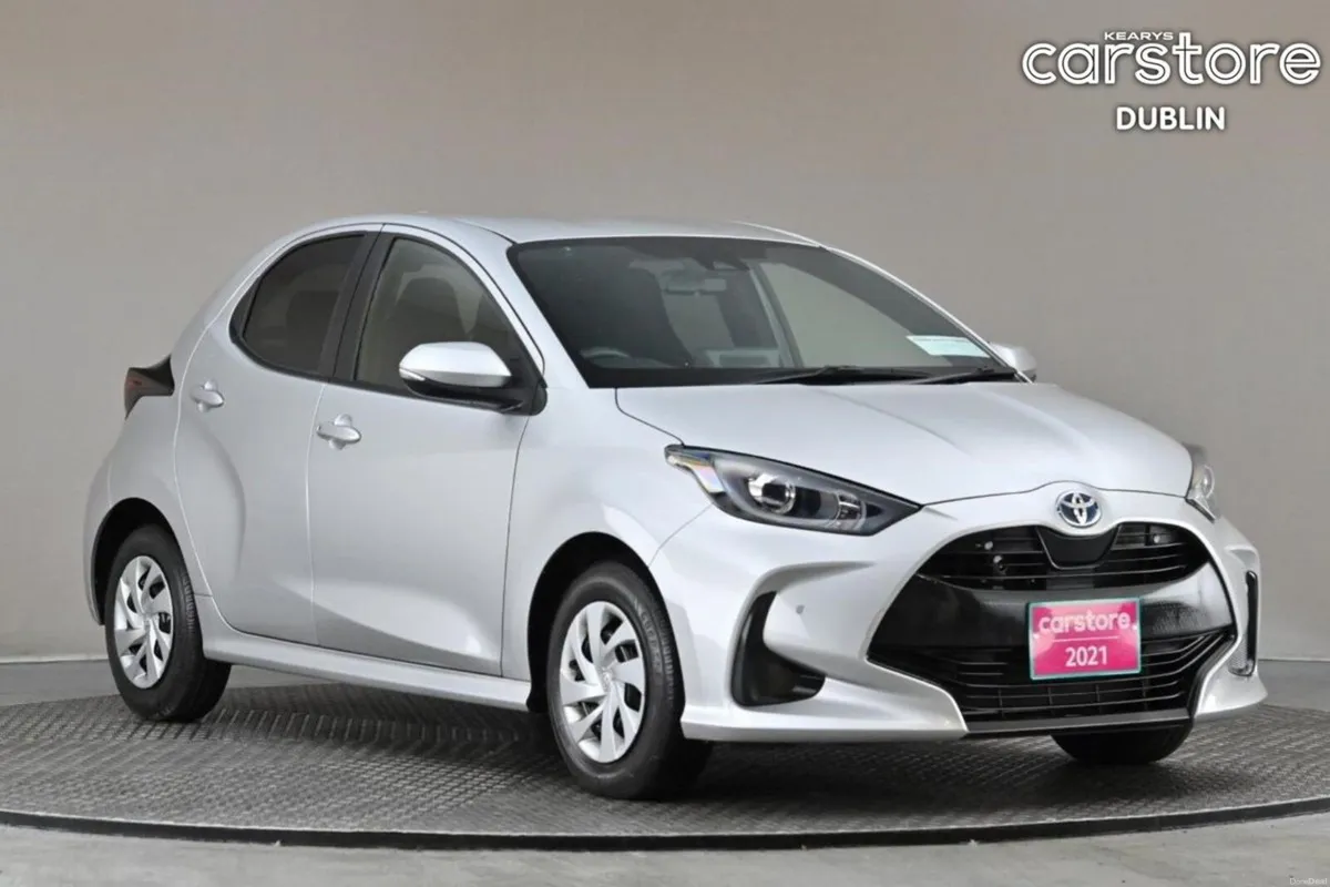 Toyota Yaris 1.5 PETROL HYBRID**REVERSE CAM**PARK - Image 1
