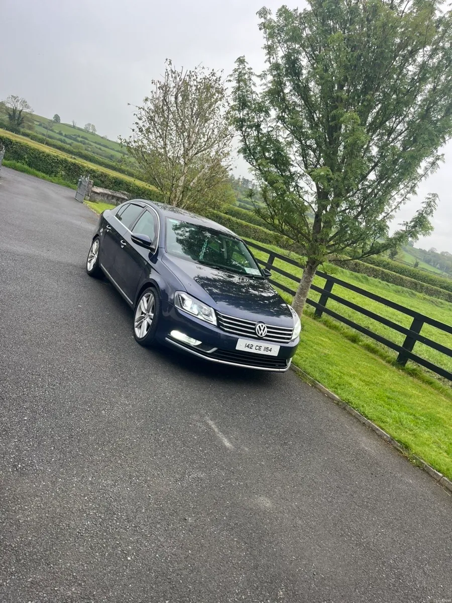 Volkswagen Passat B7 - Image 1