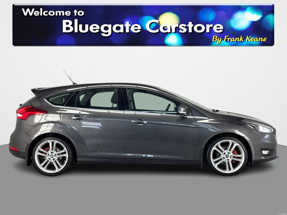 Ford Focus ZETEC 1.0 ECOBOOST 100PS 4DR **18 INCH - Image 3