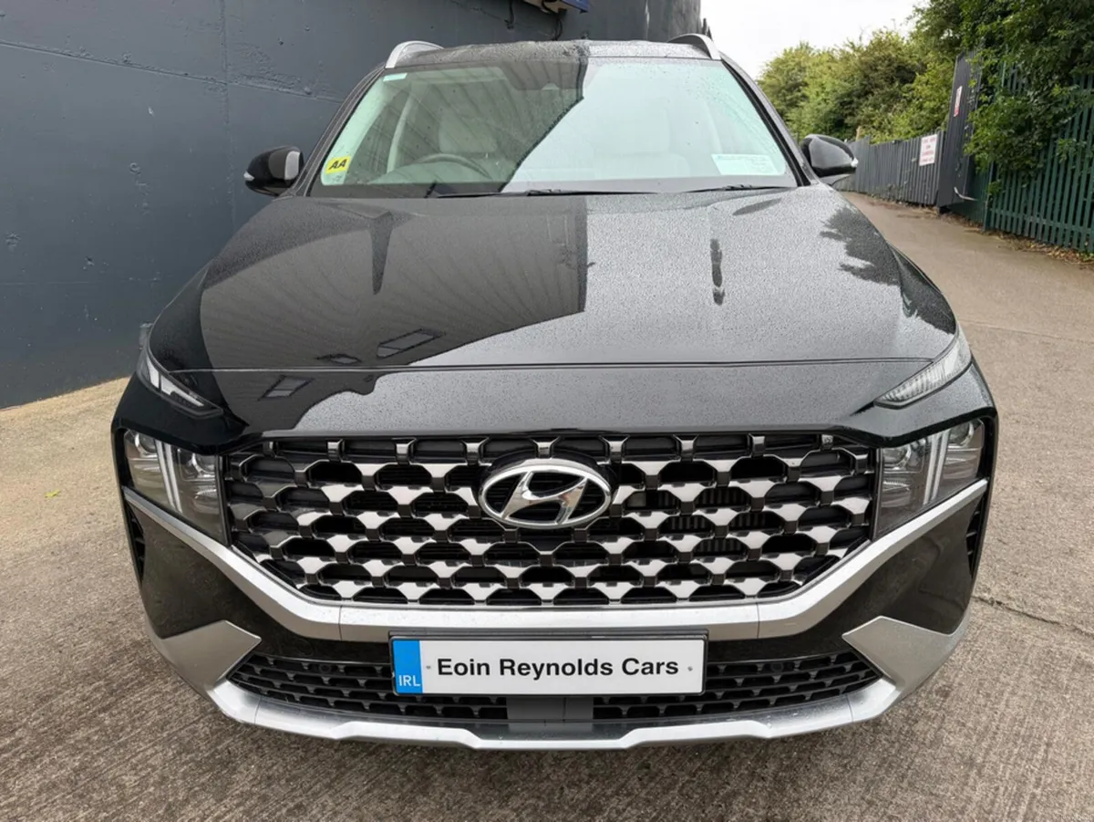 Hyundai Santa Fe 4WD EXECUTIVE PLUS 7 SEAT AUTO 5D - Image 2