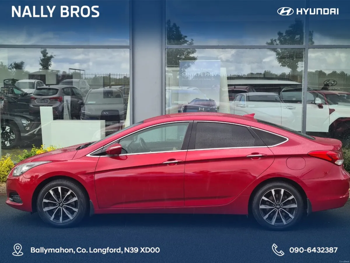 Hyundai i40 EXECUTIVE 5DR - Image 3
