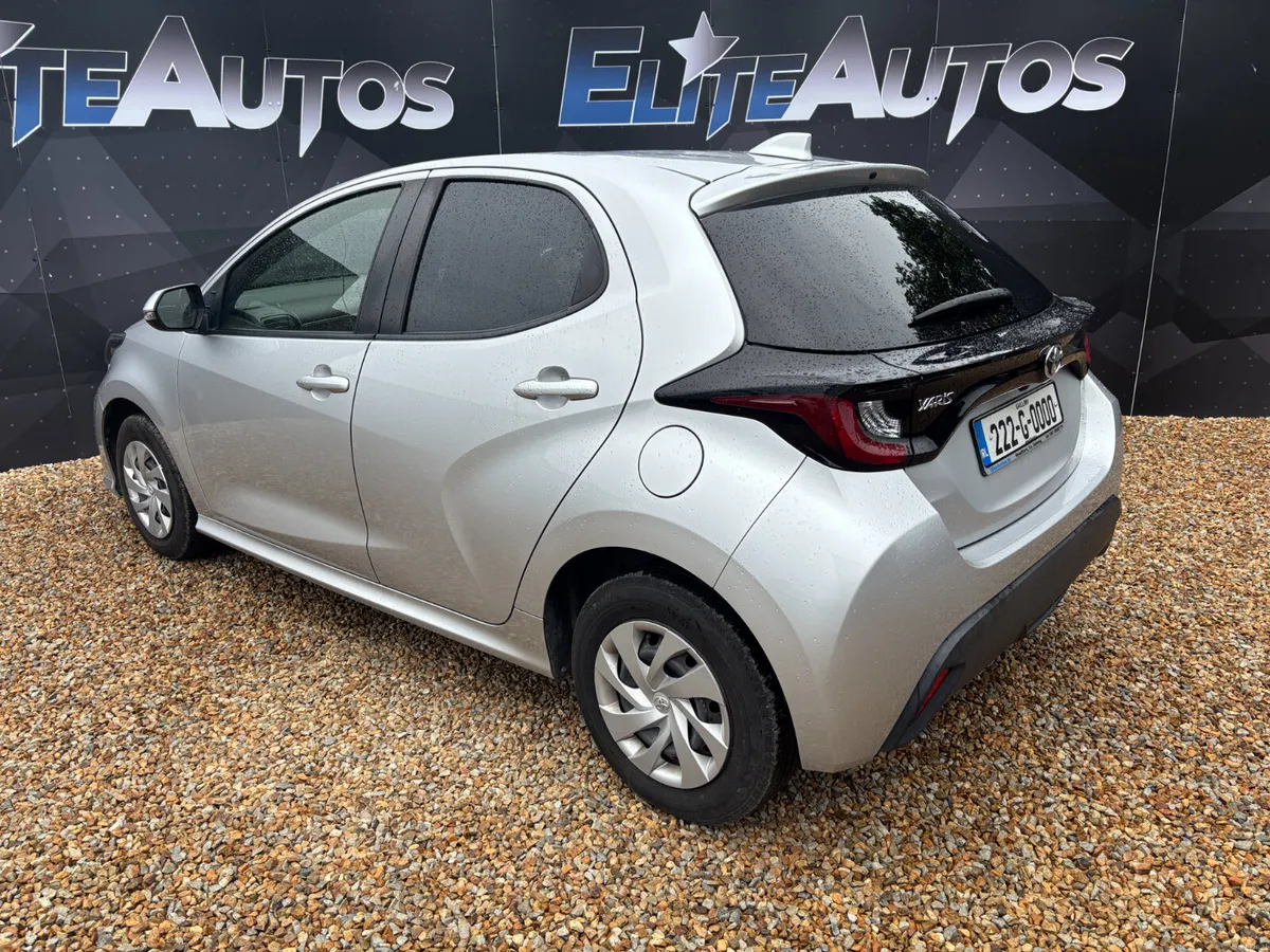 Toyota Yaris 1.0 Terra Automatic 2022 - Image 3