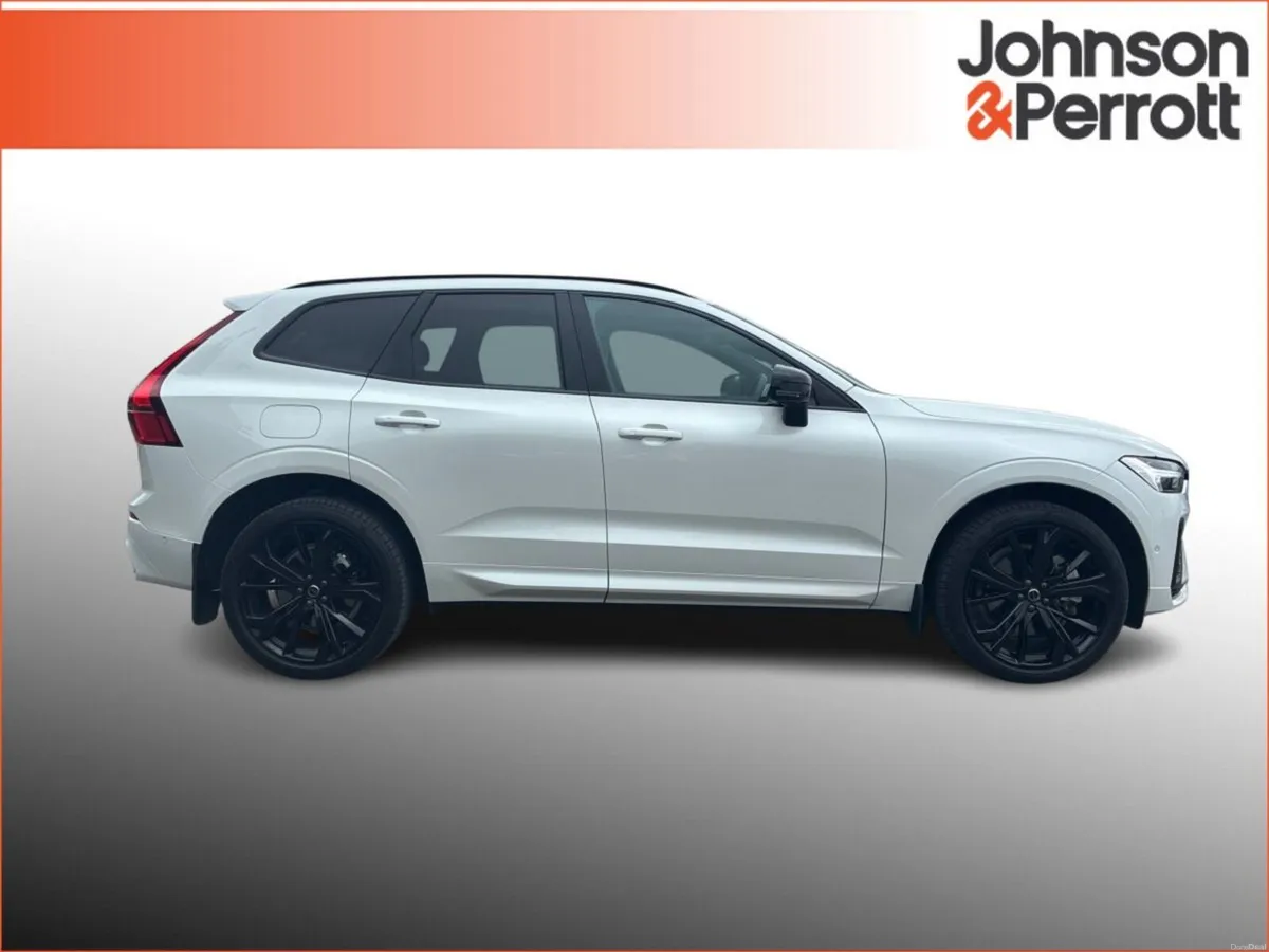 Volvo XC60 T6 350bhp AWD PHEV Plus Black Edition - Image 5