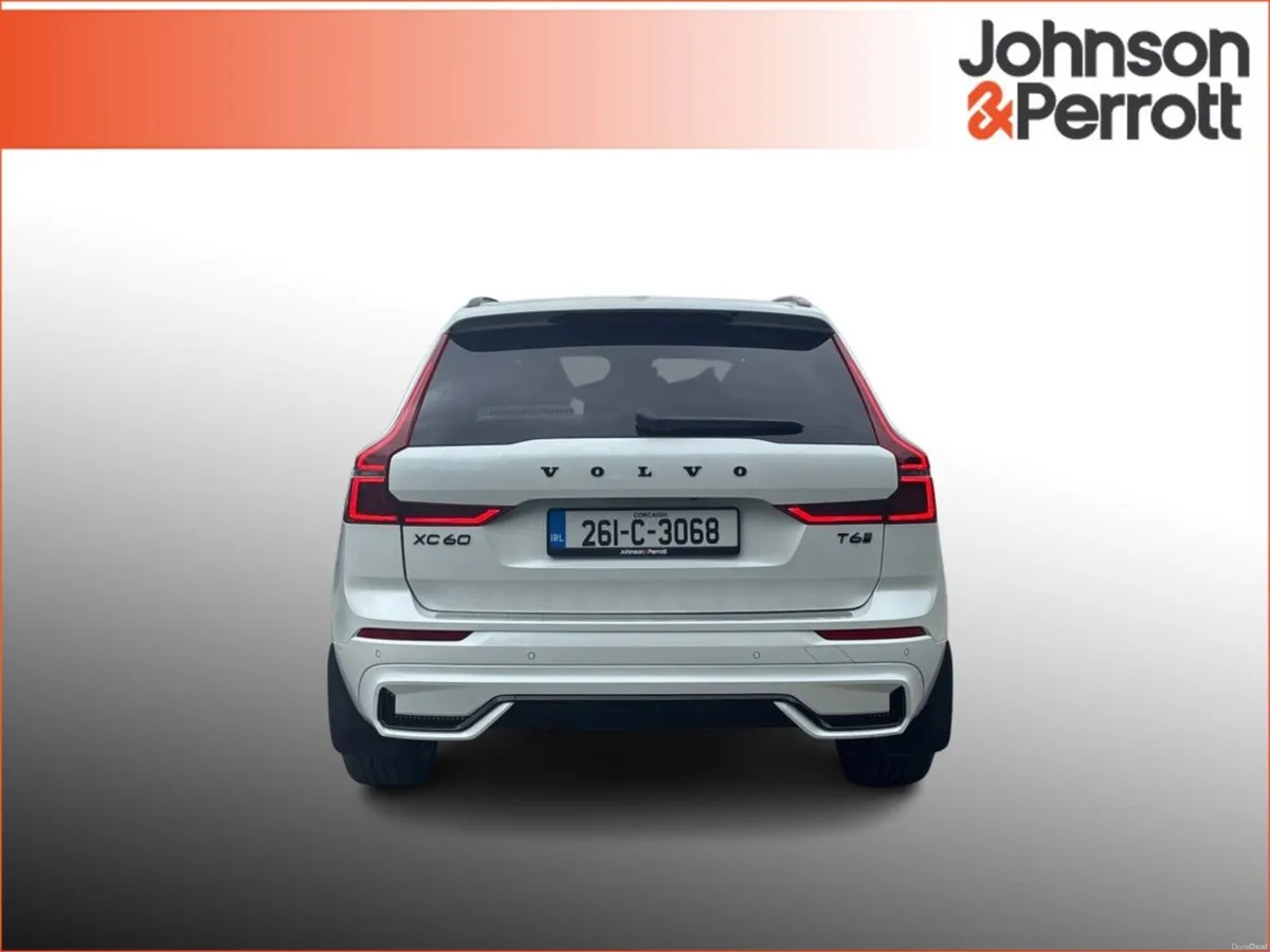 Volvo XC60 T6 350bhp AWD PHEV Plus Black Edition - Image 6