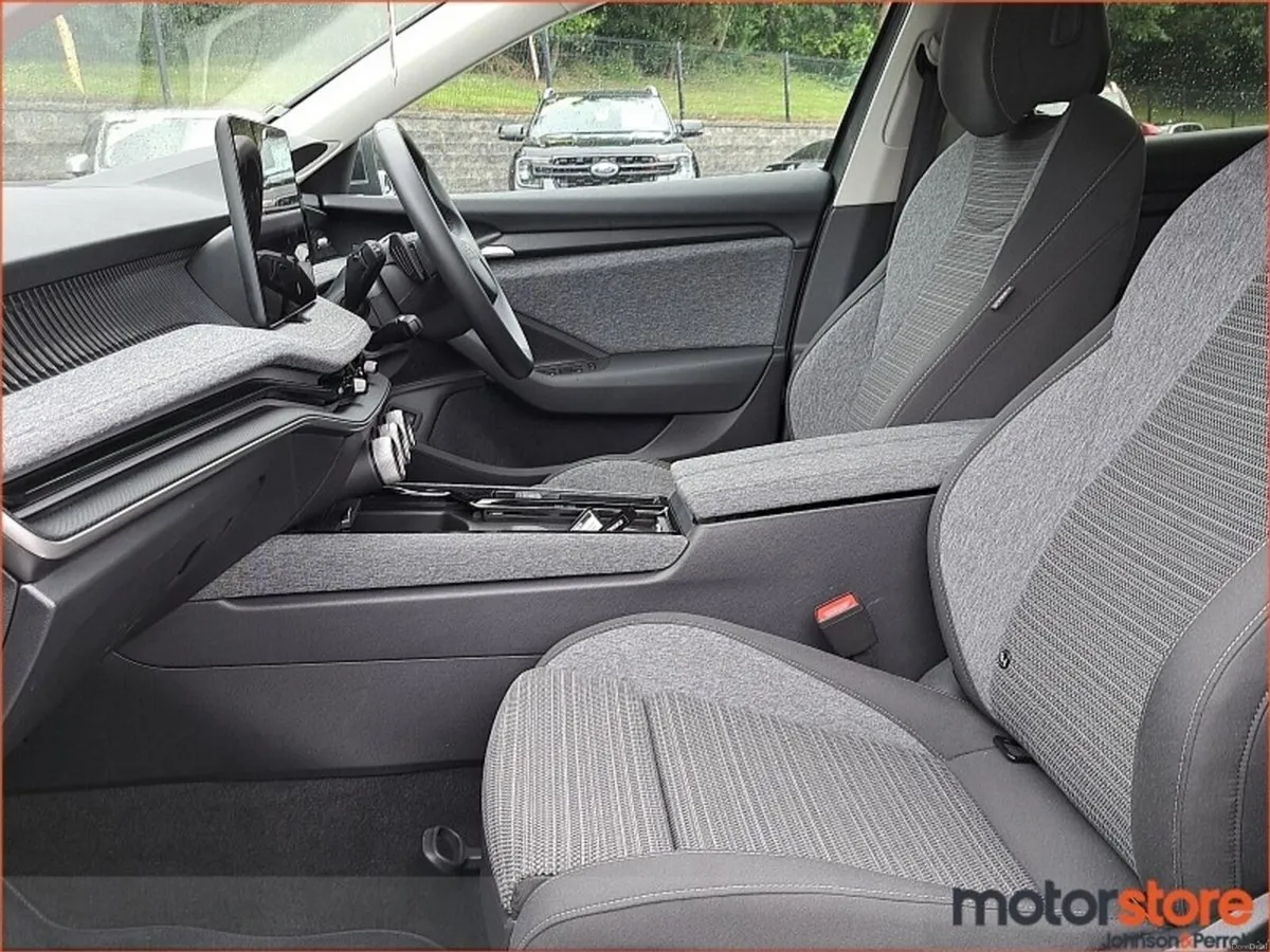 Skoda Superb Superb Se Technlogy Iv Phev Sa  SE Te - Image 3