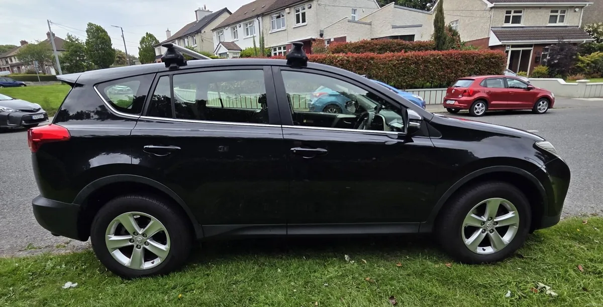 Toyota RAV4 2014 - Image 1