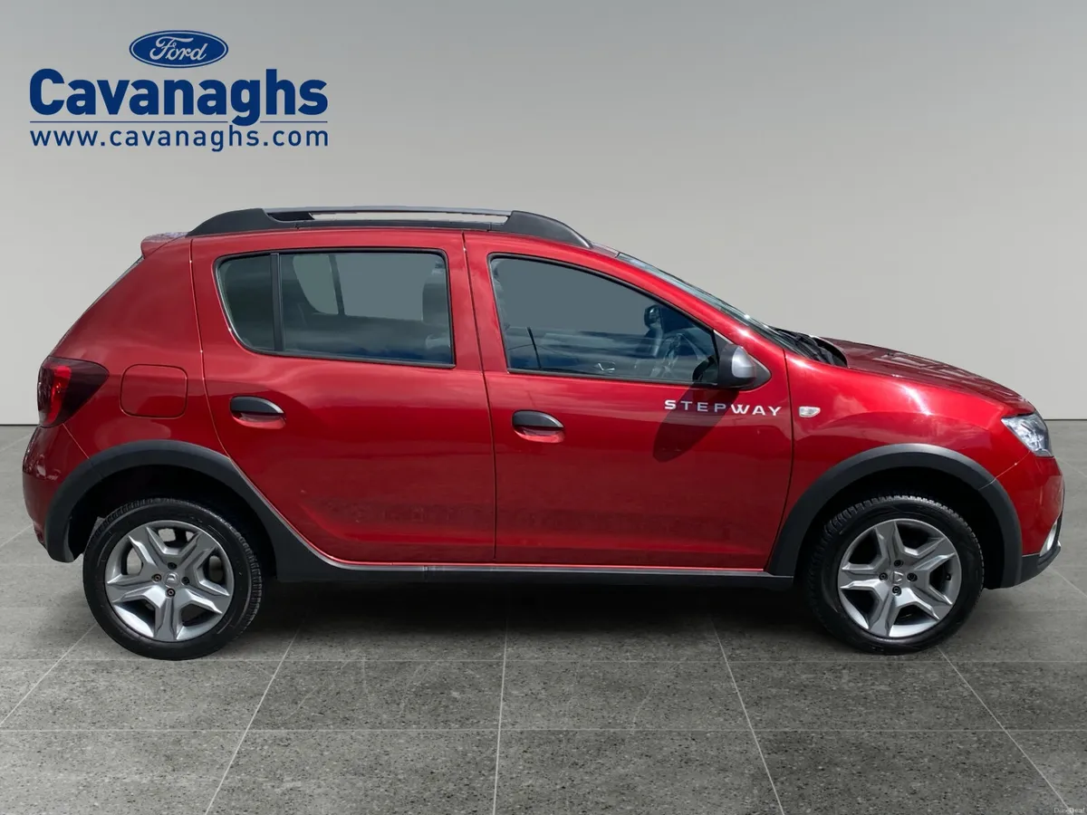 2020 Dacia Sandero Stepway Alternative - Image 5