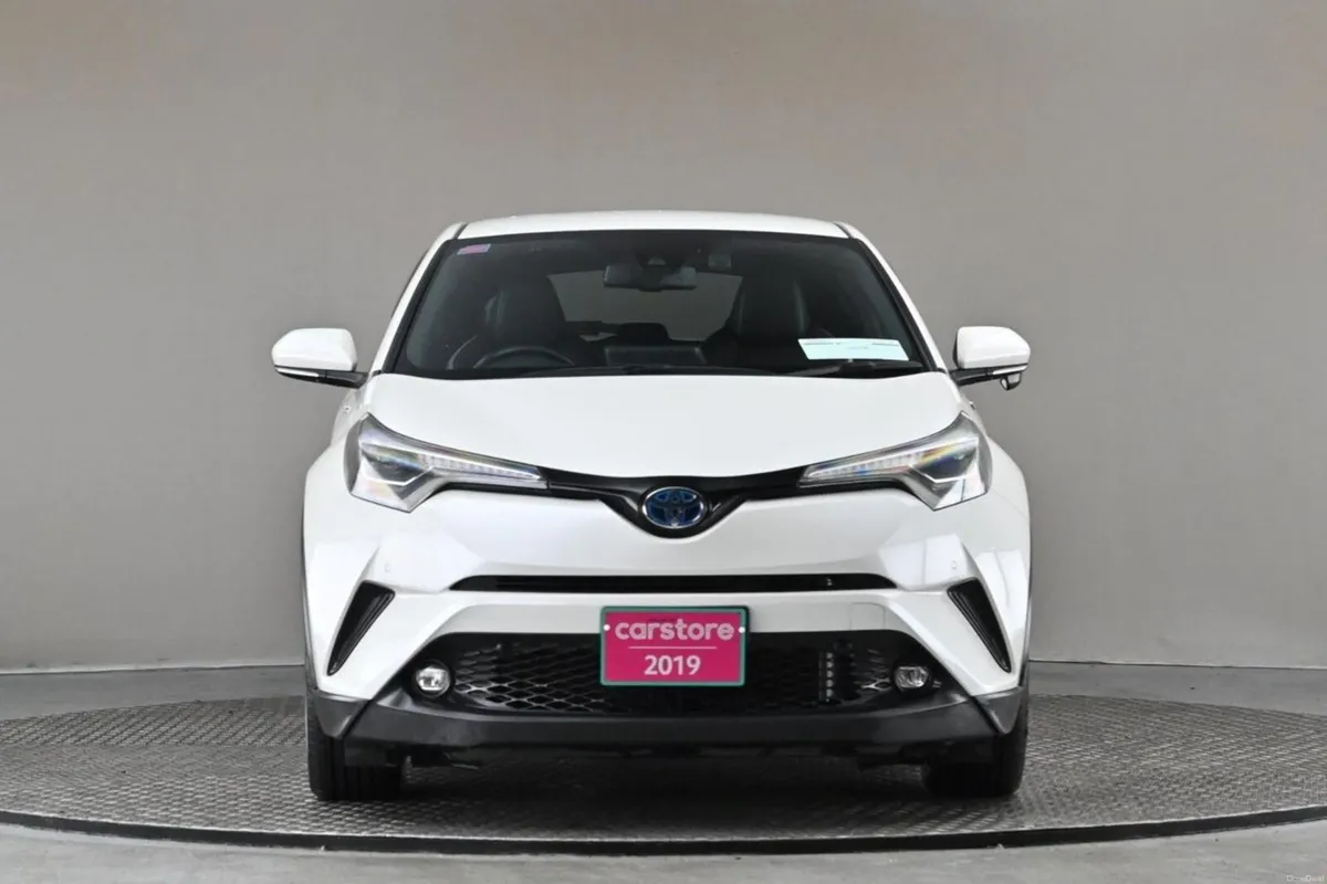 Toyota C-HR 1.8 HYBRID **HALF LEATHER**ANDROID CAR - Image 3
