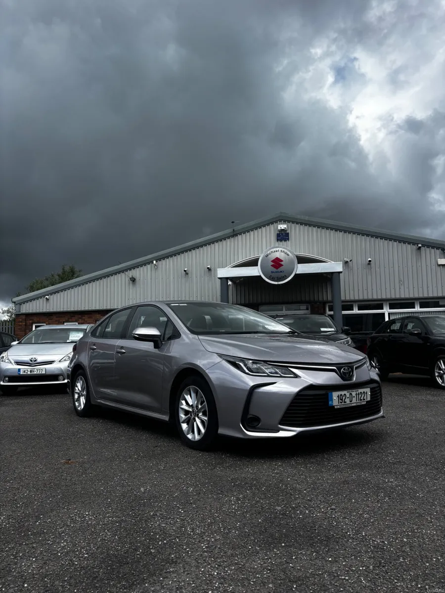 192 Toyota Corolla 1.6 petrol Manual - Image 2