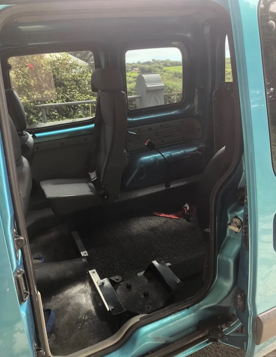 Renault Kangoo 2008 Wheelchair Van - Image 4