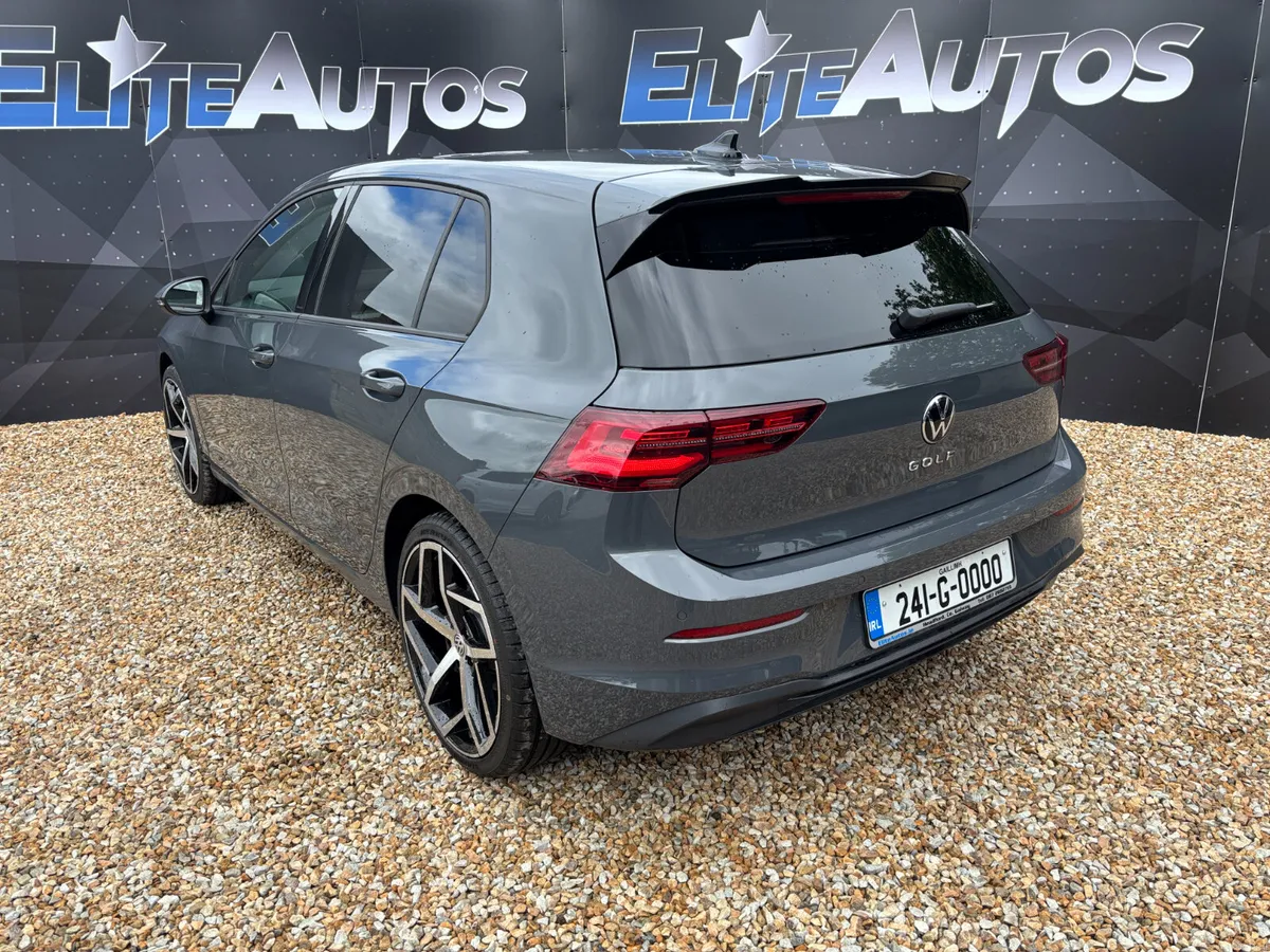 Volkswagen Golf TDI 150 HP Style Automatic 2024 - Image 3