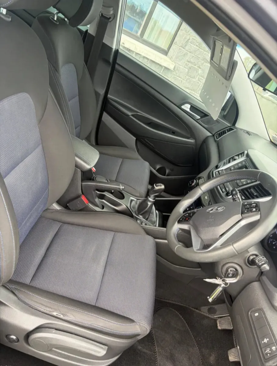 Hyundai Tucson 1.7Diesel Comfort Plus - Image 5