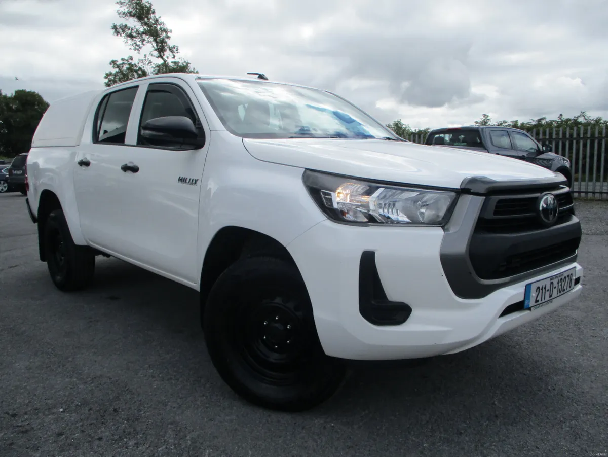 Toyota Hilux 2.4 D4D CREWCAB - Image 1