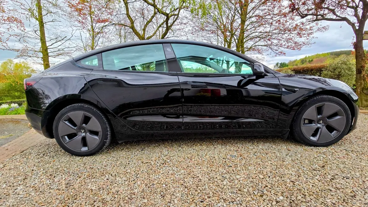 Tesla Model 3 Long Range AWD - Excellent Condition - Image 2