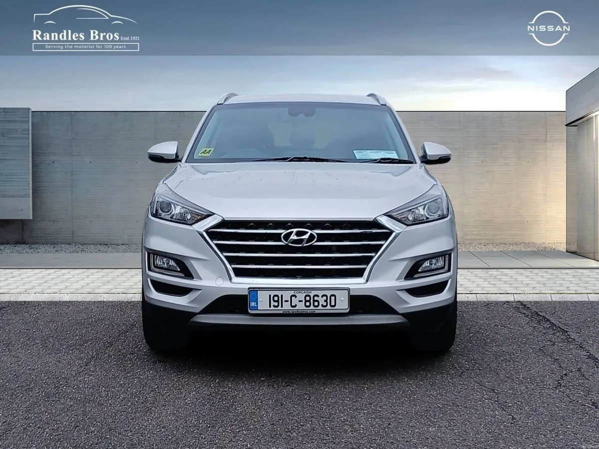 Hyundai Tucson 2WD Executive Plus - Image 4