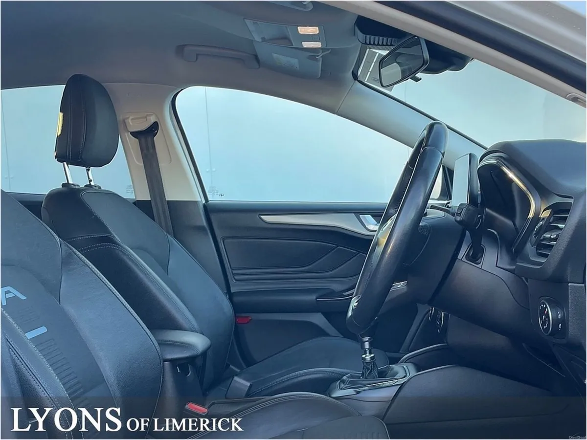 Ford Focus 1.0 Ecoboost 125PS Active - Image 2