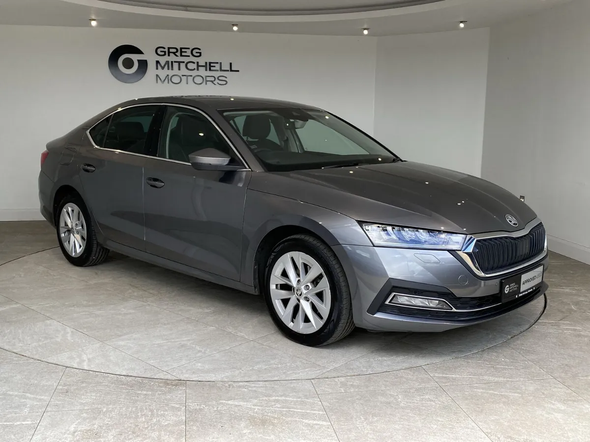 Skoda Superb 2025 - Image 1