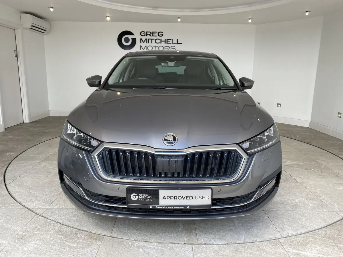 Skoda Superb 2025 - Image 2