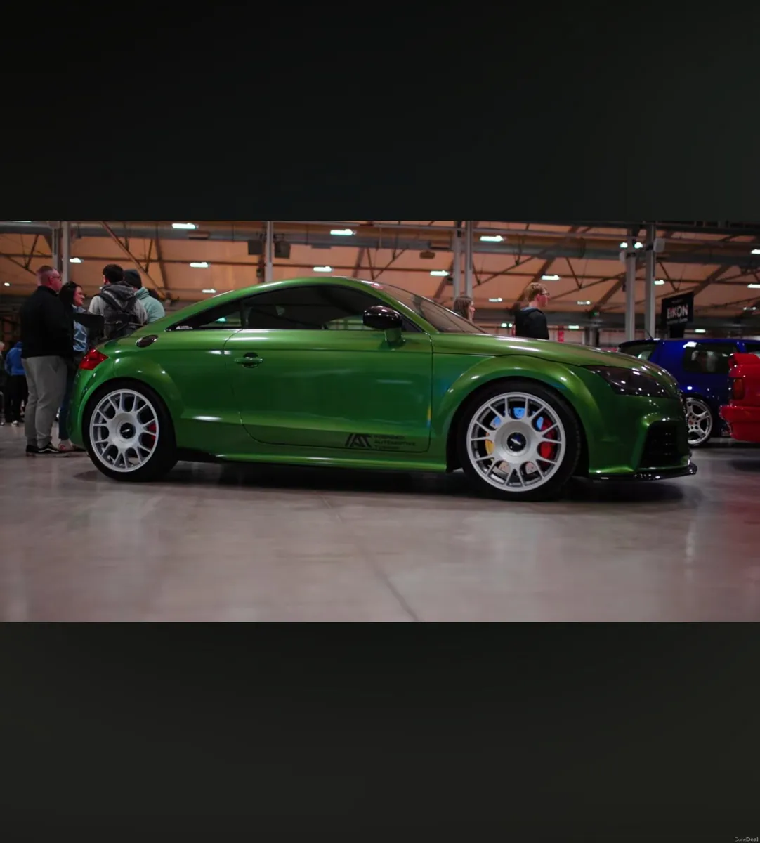 AUDI TTRS 2010 Manual - Image 1