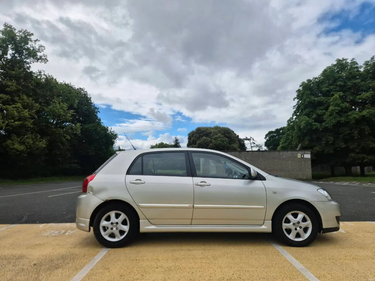 Automatic 2006 Tayota Corolla - Image 4