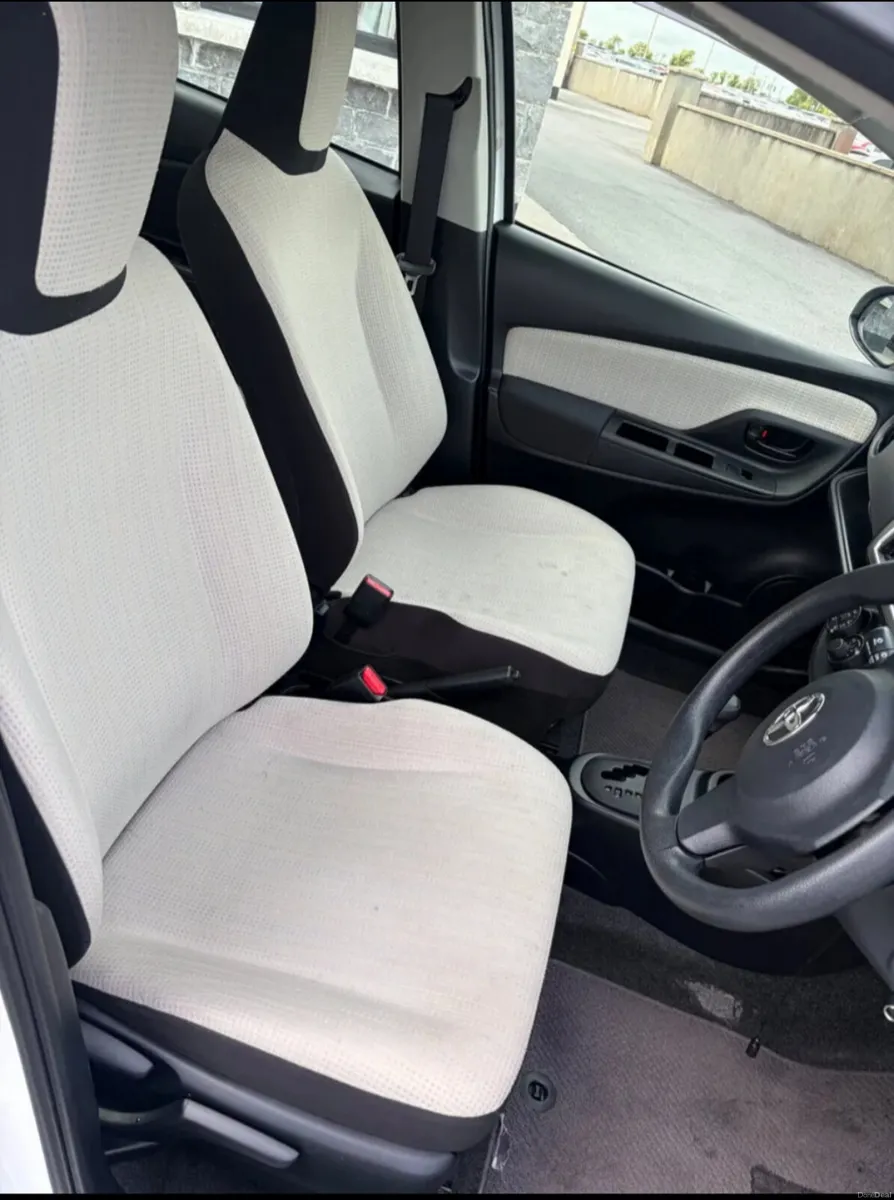 Toyota Vitz 2014 - Image 6