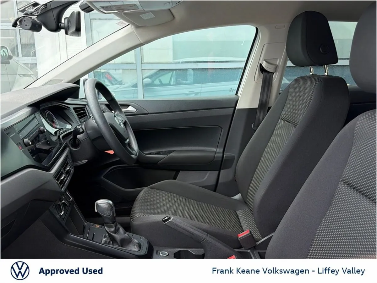 Volkswagen Polo COMFORTLINE AUTO 1.0TSI 80BHP *PUR - Image 4