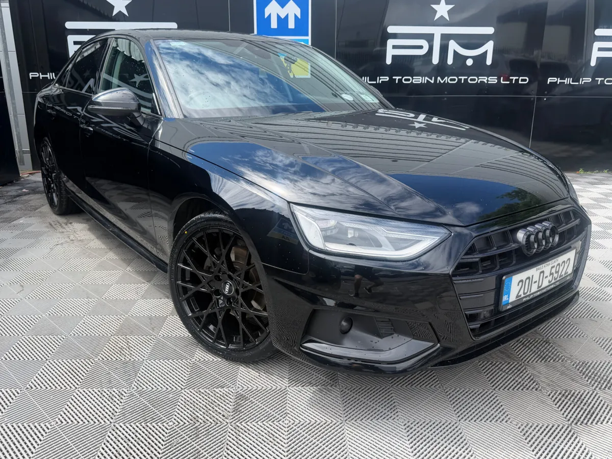 Audi A4 35TDI S-T SE Auto Black Pack - Image 3