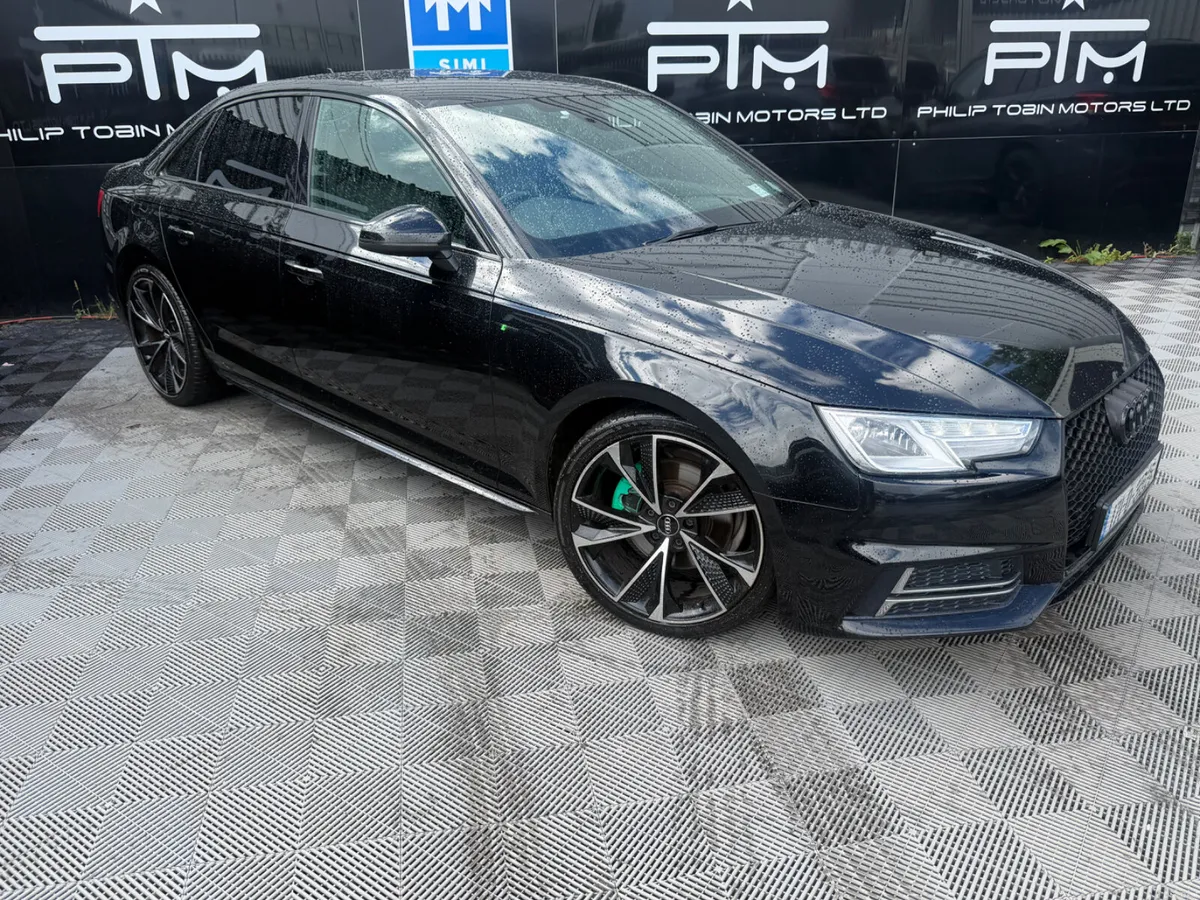 Audi A4 2.0TDi S Line 150HP Auto Black Pack - Image 3