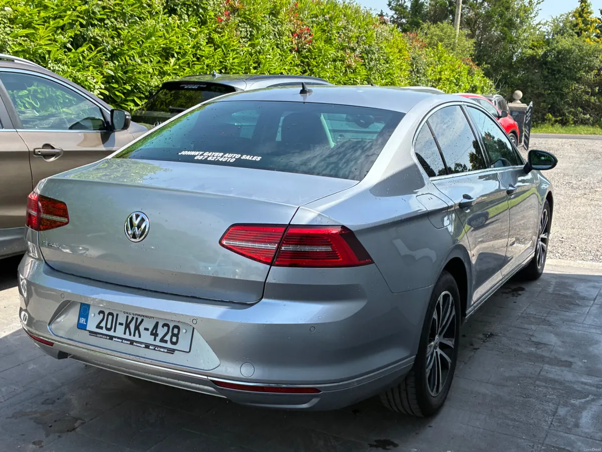 Volkswagen Passat 2020 - Image 6