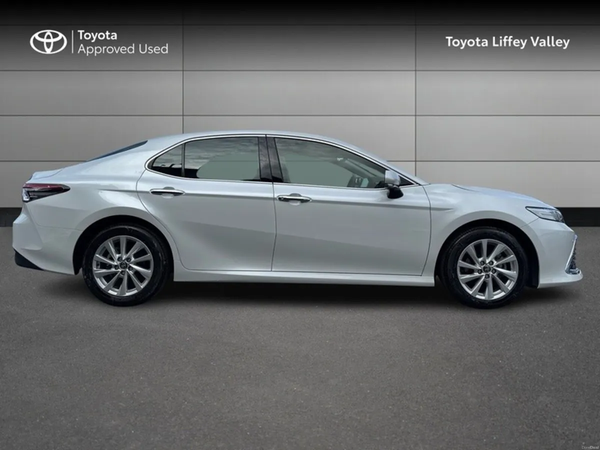 Toyota Camry CAMRY HYBRID AUTO - Image 3
