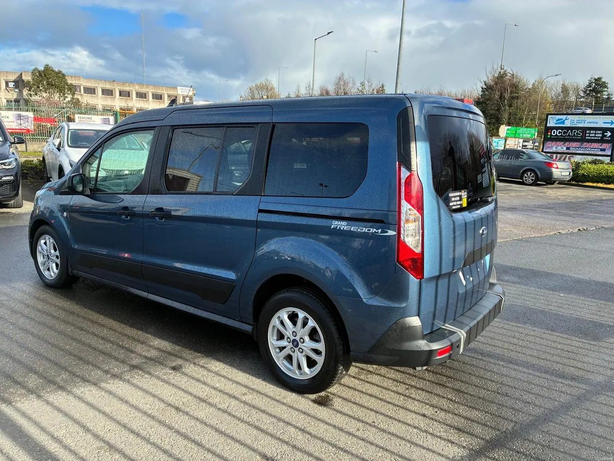Wheelchair Accessible Taxi Ford Freedom 5 Seats+WC - Image 5