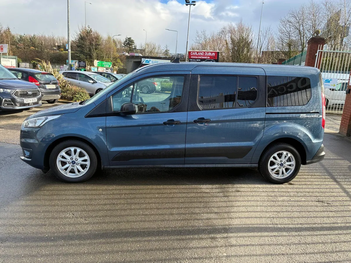 Wheelchair Accessible Taxi Ford Freedom 5 Seats+WC - Image 4