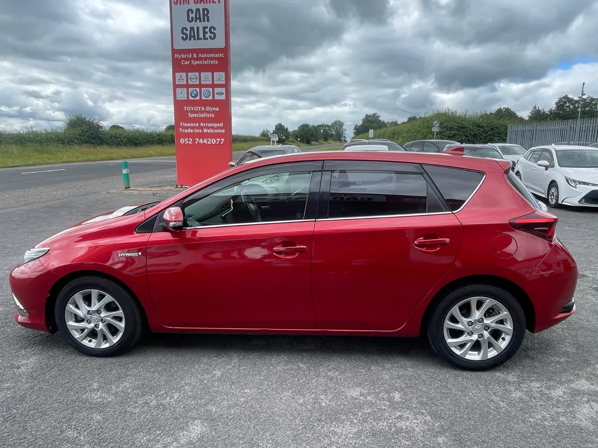 2016 Toyota Auris - Image 4