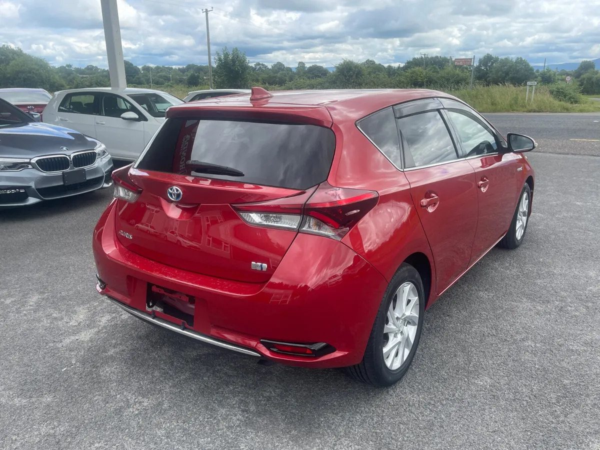2016 Toyota Auris - Image 6