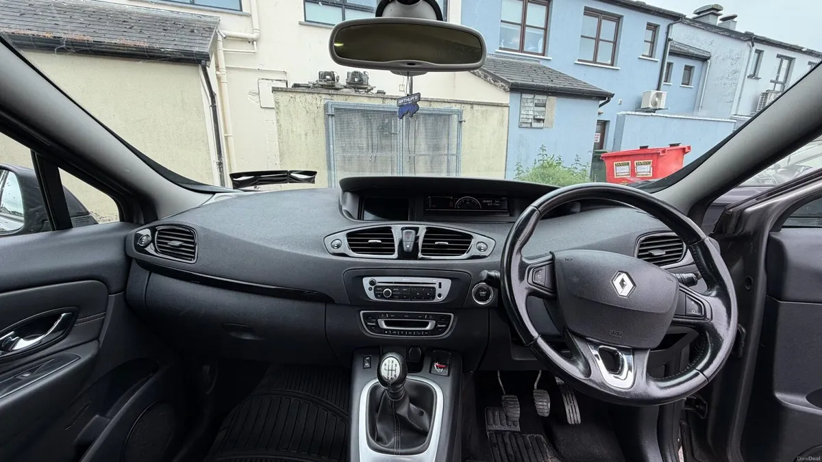 RENAULT GRAND SCENIC 7 SEATS - Image 3